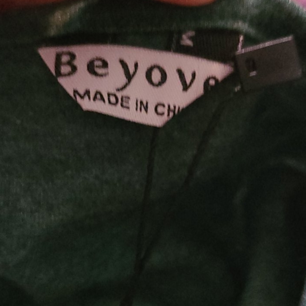 Beyove               (gar#23) - Picture 4 of 4